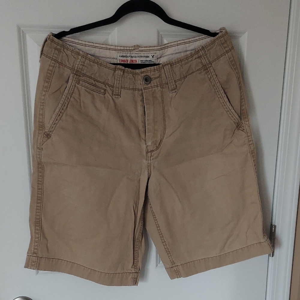 American Eagle Outfitters Tan Cargo Shorts Lightweight Design